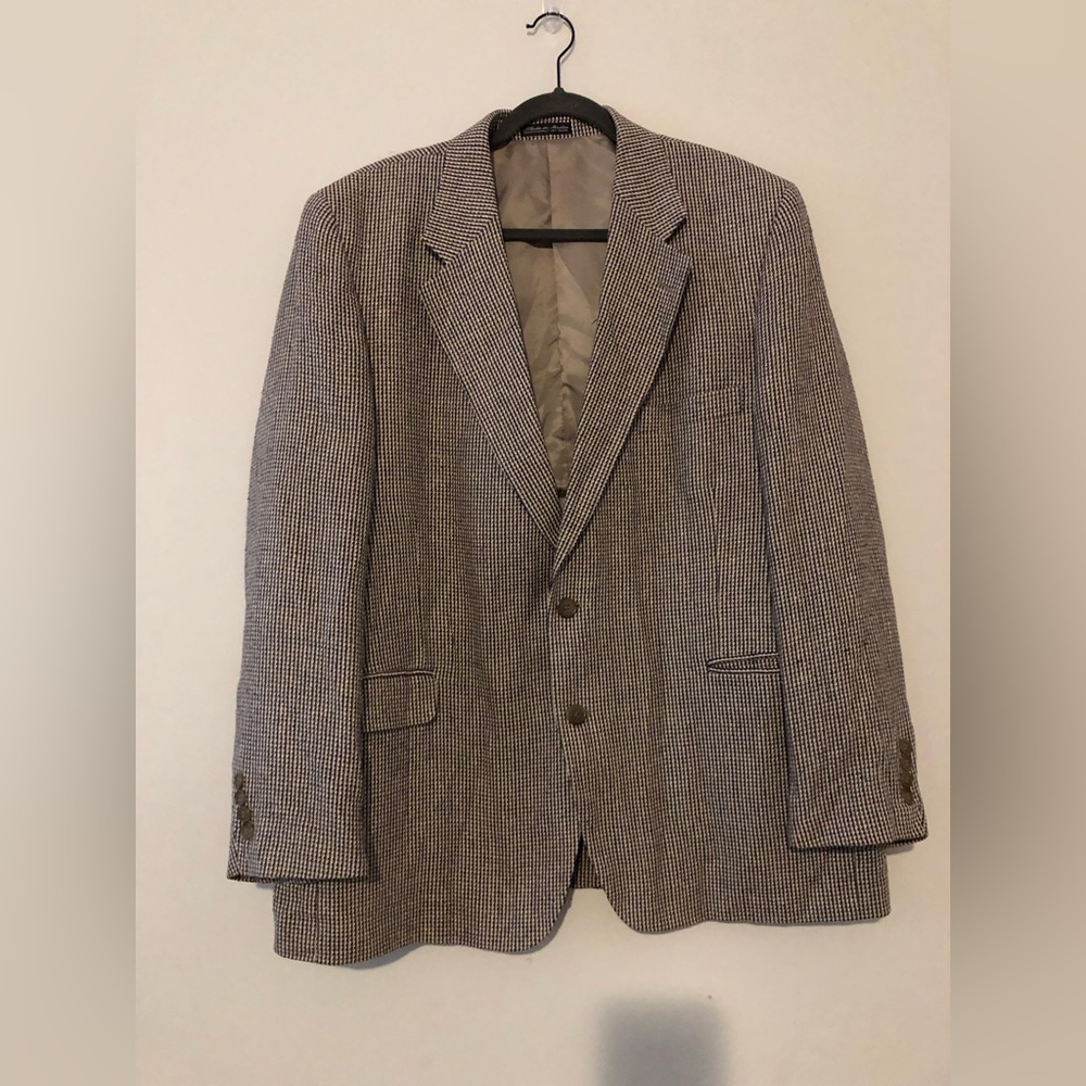 Tom rich silk sport coat, EUC